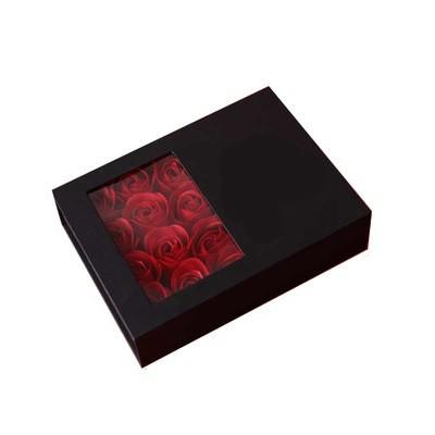 China Pantone Printing Flower Packaging Box With Ribbon Closure for sale