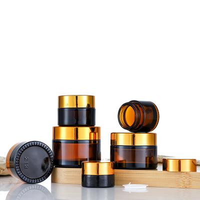 Chine diamètre de 30g Amber Cream Transparent Glass Jars 5.2cm à vendre