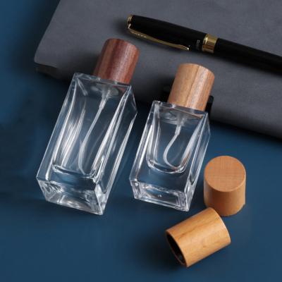 China OEM 8.7cm 30ml Crystal Glass Bottles Cosmetic Perfume Shockproof Decal Surface for sale
