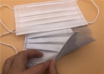 China Medizinischer Grad 3 Falten-chirurgische Maske gegen den Mikroben-Antistaub zusammenklappbar zu verkaufen