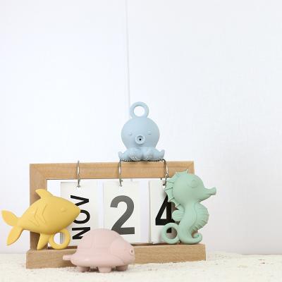 China Animal Shape Silicone Bath Toys Spraying Water For Toddler Kids Gift for sale