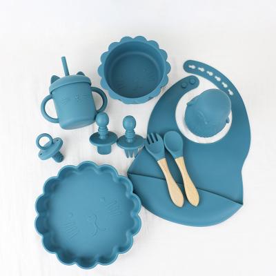 China Customize Baby Feeding Silicone Tableware Set With  silicone section plate  Bib Spoon Bowl Spoon Bowl Plate for sale