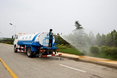 China 336 HP 8x4 Water Container Truck / Commercial Water Truck 75km/H Max Speed for sale