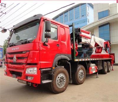 China 12 el camión de 50 toneladas del policía motorizado 8x4 montó altura de funcionamiento de las grúas los 50m del auge del nudillo en venta