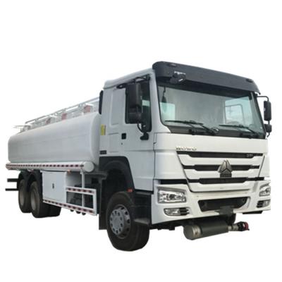 China 20000 Liters 6000 Gallon Diesel Oil Transporter Fuel Tank Truck Sinotruk Howo White Color for sale