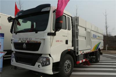 China ZZ1187K501GE HOWO Road Sweeper Vehicle Sweeper Truck With High Pressure Water Pump for sale
