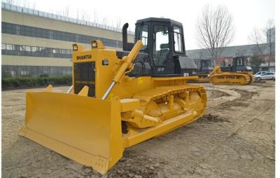 China 13.7 Tons Weight 130hp Small Bulldozer Machine SD13 With Straight Tilt Blade for sale