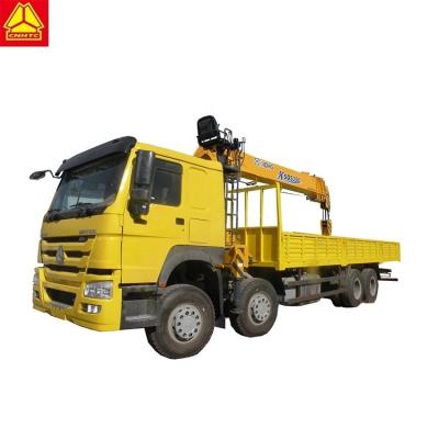 China Yellow 8x4 Heavy Cargo 12T Boom Truck Crane Dimension 12484*2496*4125 for sale