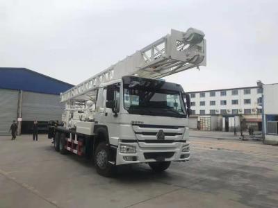 中国 400m 6x4 371HPのユーロ2のトラックはSinotrukのシャーシが付いている掘削装置を取付けました 販売のため
