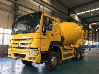 Chine camion concret de mélangeur matériel/9m3 concret de la construction 8L avec la pompe automatique à vendre