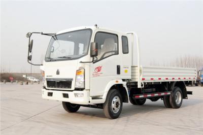 China Sinotruk 4X2 Light Cargo Truck / Flat Bed Truck Euro 2 With ZZ1047E2815B180 for sale