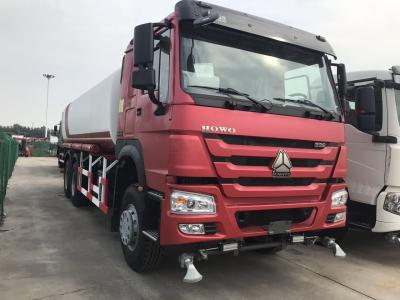 China HOWO Sprayer Water Tank Truck 25m3 Capacity HW19710 Transmission for sale