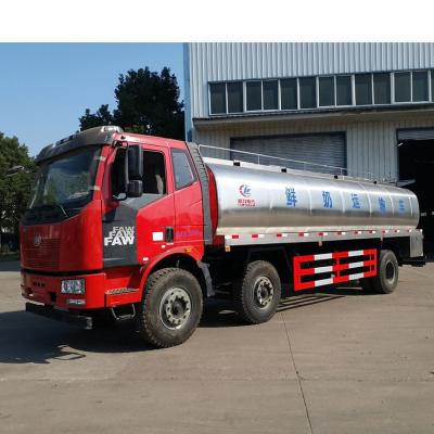 中国 大容量のタンク車8x4 FAWのディーゼル燃料の貯蔵タンクのトラックのユーロIII 販売のため
