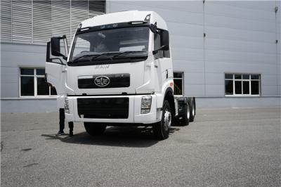 China Cabeça do caminhão do reboque de trator noun de J5P 6x4 com os pneumáticos 12.00R20 à venda