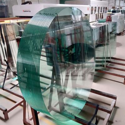 中国 Decorative Glass Bespoke 5mm 6mm Round Clear Tempered Toughened Table Glass Top Cover For Patio 販売のため