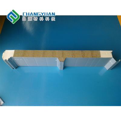 China 75mm Customizable Length Pu Roof Panel For Versatile Roof Applications en venta