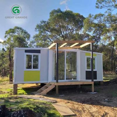China Bifold Collapsible Expandable Prefab House Container Home for sale