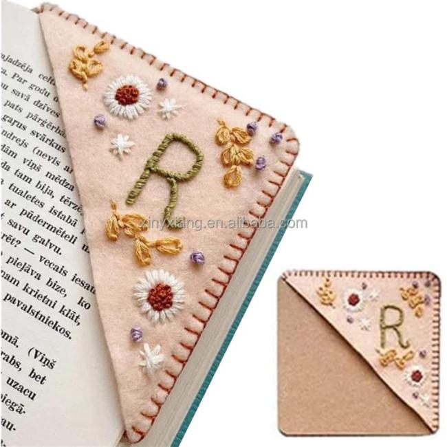 Factory wholesale Personalized Hand Embroidered Corner Bookmark, Hand Stitched Felt Corner Letter Bookmark Cute Flower Book Mark