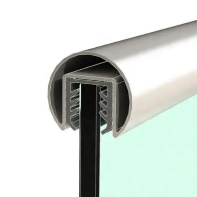Chine Profils en aluminium architecturaux de anodisation pour la balustrade de clôture en verre de terrasse à vendre