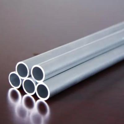 Cina Legatura di alluminio 6063 T5 6061 T6 Estrussione di tubi di alluminio anodizzati in vendita