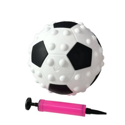中国 心配の救助の子供の教育おもちゃのフットボールの形の圧力の球はおもちゃそわそわさせる 販売のため