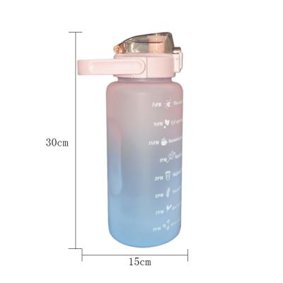China Unisex Sports Silicone Water Bottle Customized Logo 2000ml Water Bottle With Straw for sale
