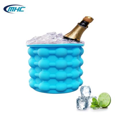 China Collapsible Silicone Ice Mold Ice Cube Maker Ice Bucket Eco Friendly for sale