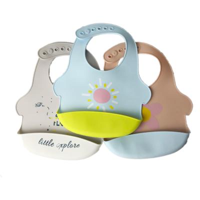 Κίνα Ergonomic Silicone Baby Feeding Set Lightweight Customized Logo Printed Soft προς πώληση
