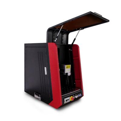 China Portable Industrial Fiber Laser Engraving Machine For Rubber Stamp Enclosed for sale