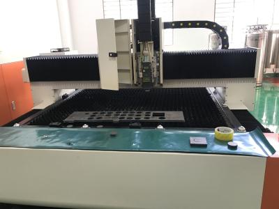 China 750W 2kw Stainless Fiber Laser Cutting Machine Water Cooling1500 * 3000mm for sale