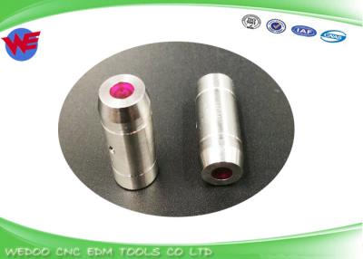 中国 Dia 1.5mm EDMのルビー色 ガイドSZ140はSodickのドリル機械のためのGuide10x23mmを配管する 販売のため