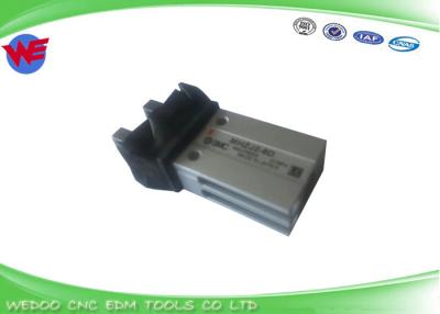 China Fanuc CYLINDER EDM Parts A290-8112-V607#STD MHZJ2-6D Gripper Complete for sale