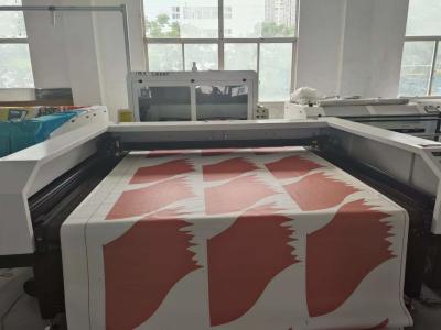 China 2000×1600 Laser Banner Cutting Machine 150W  Acrylic Cutting Machine for sale