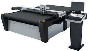 China 4GB CNC Knife Cutting Machine 60Hz Box Cutting Machine Corrugated Vibrating en venta