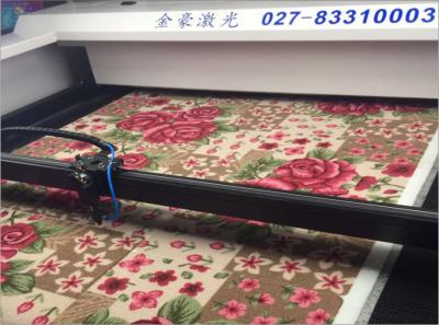 China Industrial Laser Carpet Cutter , Laser Cutting And Engraving Machine for sale