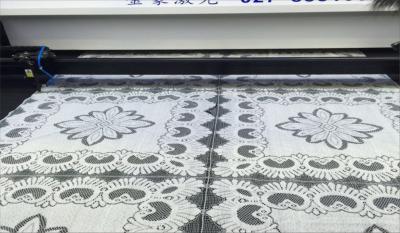 Cina Tagliatrice del laser dell'indumento di ampio formato per la disposizione nuziale del pizzo di velo di nozze in vendita