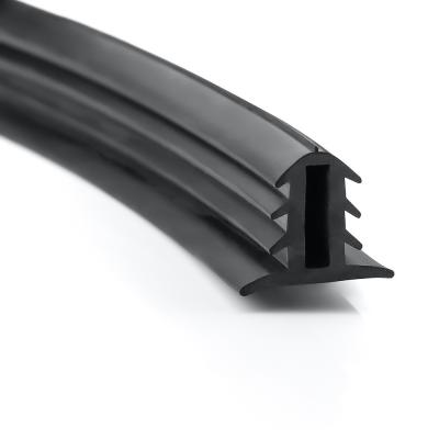 China 10 pies de plástico flexible protector manguera espiral gestión del cable de la tapa espiral resistente al agua en venta