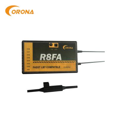 China Transmisor y receptor compatibles TM8 TM10 de la corona R8fa Rc del receptor 2.4G de Futaba Fasst en venta