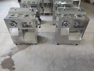 China Electric 250kg/H Meat Cutter And Grinder 150kg/H 2200W Industrial Frozen Meat Grinder for sale