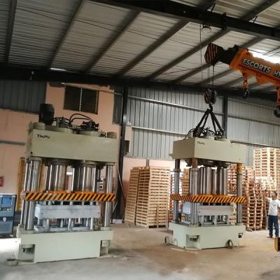 China Samengeperste Houten Pallet die Machine maken Te koop