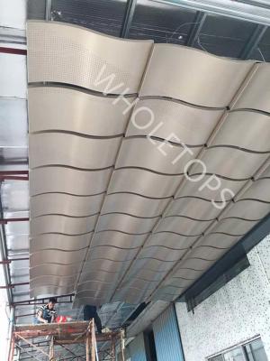 Chine Le laser d'ISO14001 800×800mm coupant la façade en aluminium lambrisse la décoration moderne à vendre