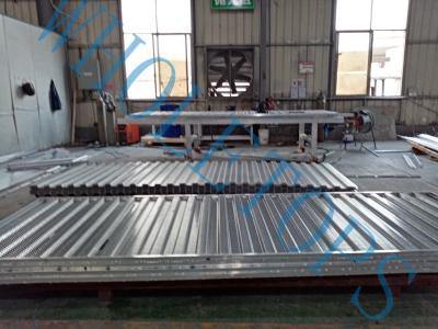 China El panel de aluminio perforado del grueso de 3.0M M para la decoración de la pared exterior en venta