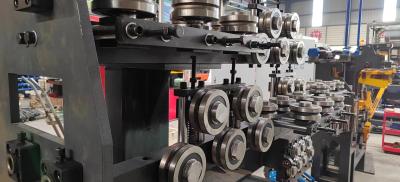 China 18000 kg automatische buis lassen machine voor truss diepte 70-270mm Te koop