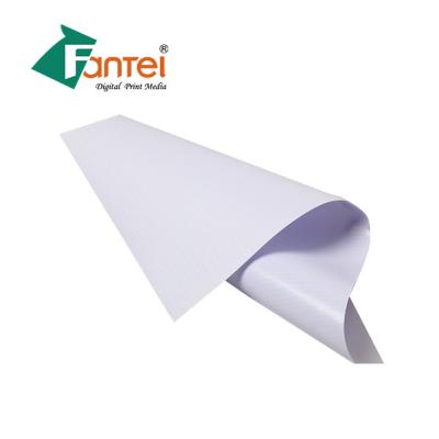 China Advertising Printing PVC Banner Rolls Weather Resistant 340gsm 200D*300D for sale