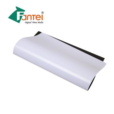China 440gsm 13oz Eco Solvent PVC Blockout Banner Roll Cold Laminated for sale