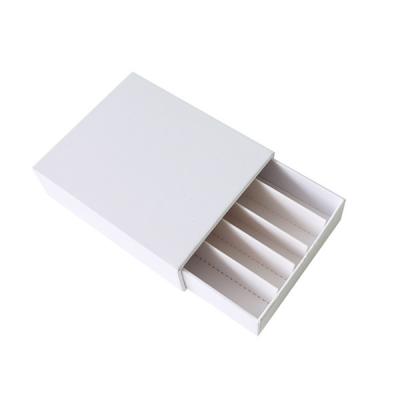 China Custom Size Pre Roll Packaging Boxes Eco Friendly White Black for sale