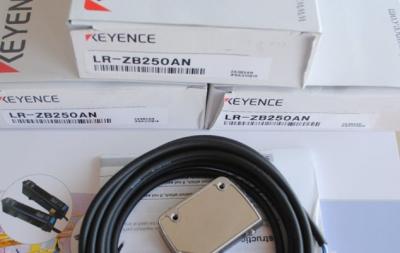 Китай упаковка фабрики датчика Lr-Zb250an первоначально Keyence лазера оптического волокна 2.43lb продается