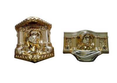 Chine Le cercueil de placage à l'or partie la couleur de cuivre adaptée aux besoins du client 19 le kilogramme/18kg avec le modèle du Christ à vendre