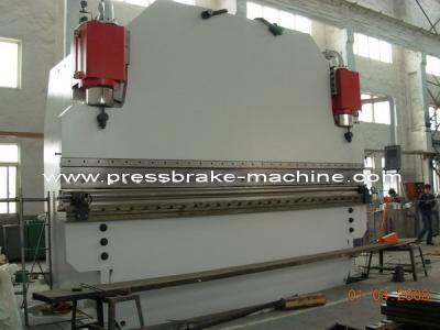 China Plate Processing CNC Hydraulic Press Brake  600 T Pressure CE Certified for sale