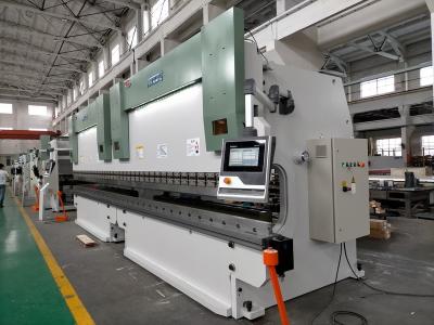 China der presse-Bremswerkzeugmaschinen-4m lang einzelnes V Blatt CNC 250T Tandemunterseiten-Würfel-der Biegungs-5mm zu verkaufen